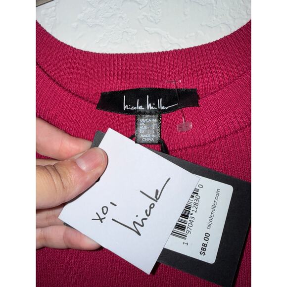 ❤️‍🔥NWT Nicole Miller Mesh Sleeve Ribbed Top Berry Size M - Picture 4 of 10